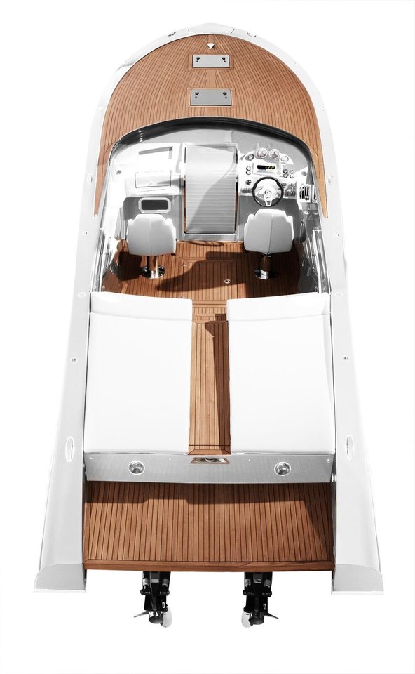 Sleek helm of ADRIATIC FALCON featuring elegant materials and modern design elements.