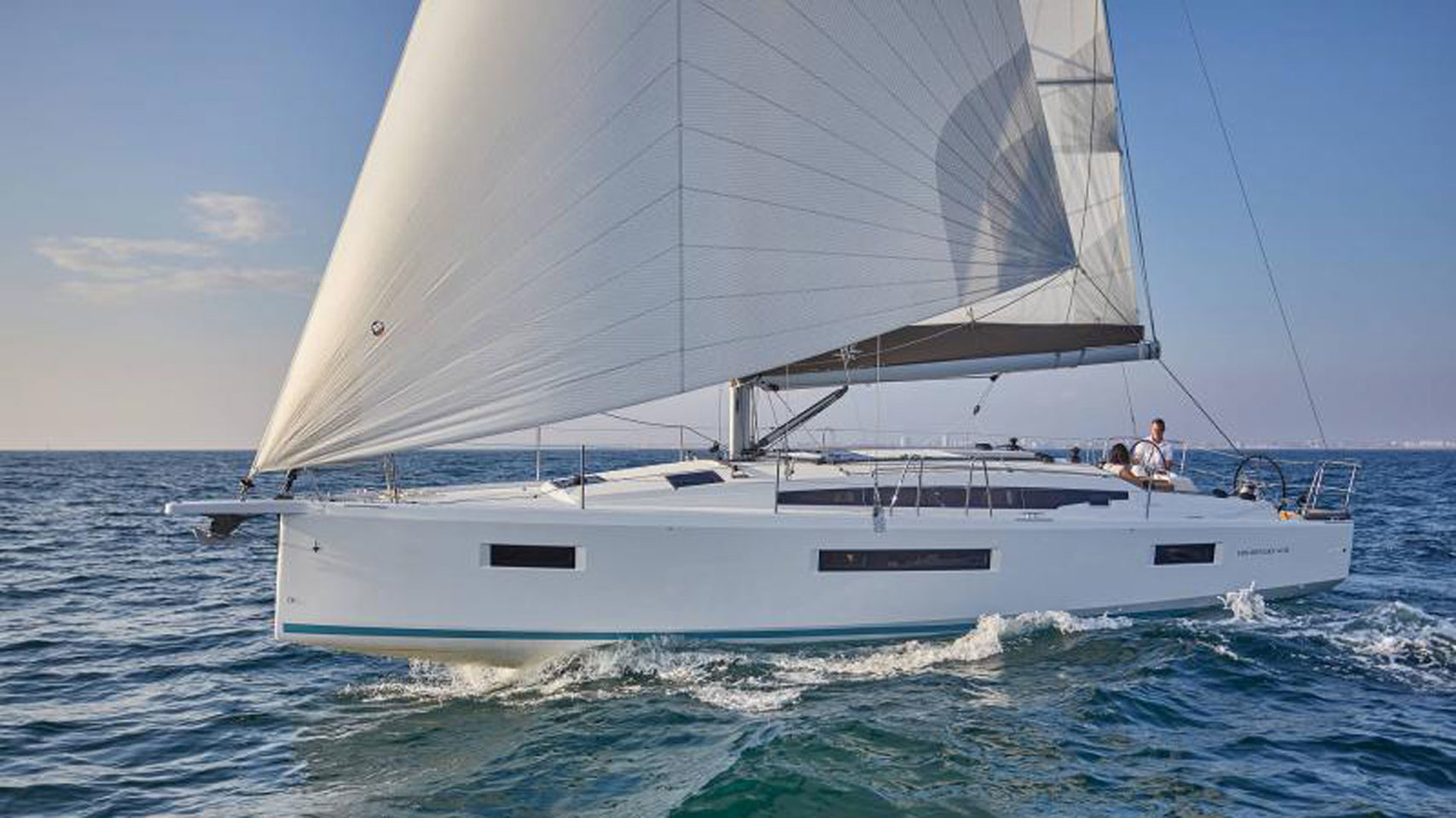 yacht-10278557 image-1