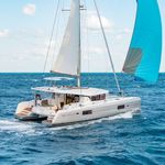 yacht-10386057 image-1