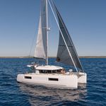 yacht-10403954 image-1