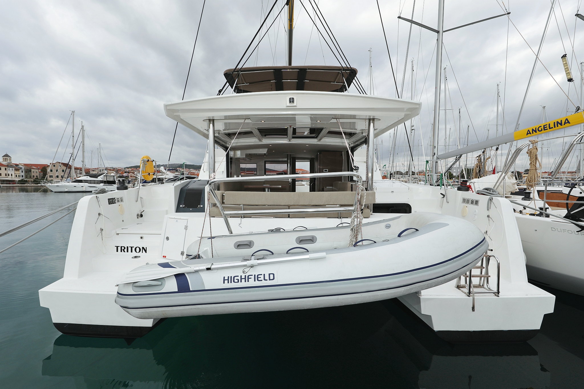 yacht-12492822 image-1