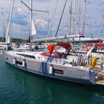 yacht-12895643 image-1