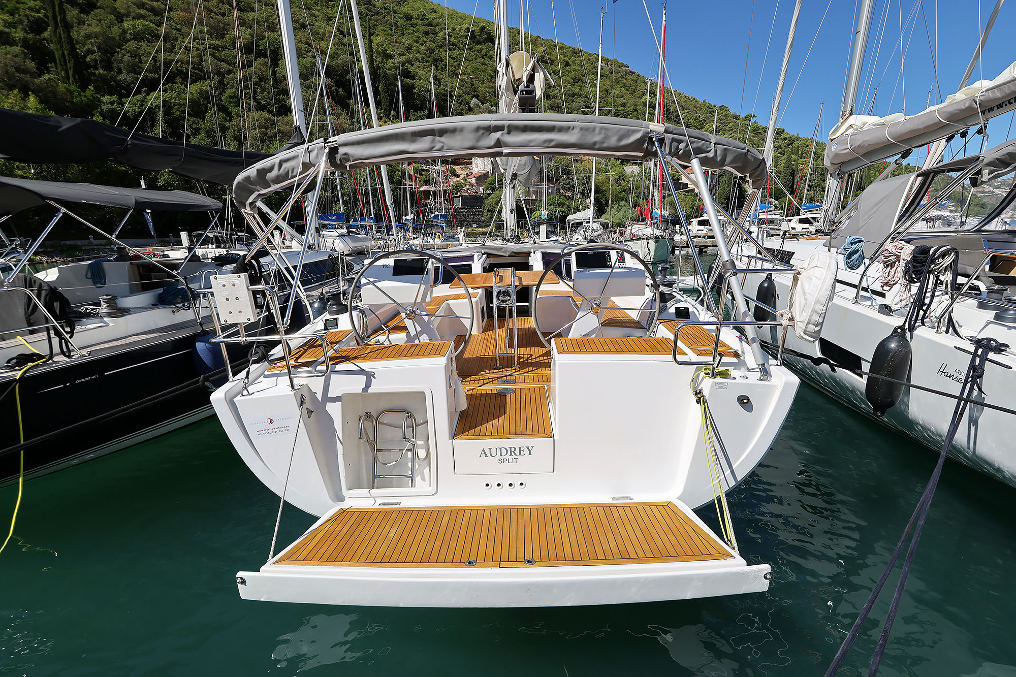 yacht-1333406 image-1