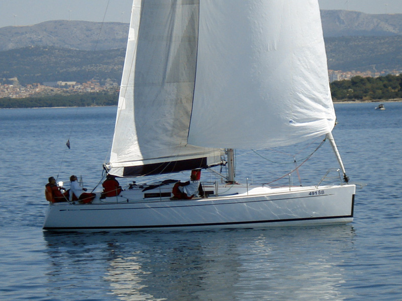 yacht-Grand Soleil 37-image-4