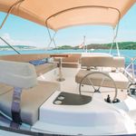 yacht-Bavaria E40 Fly-image-3