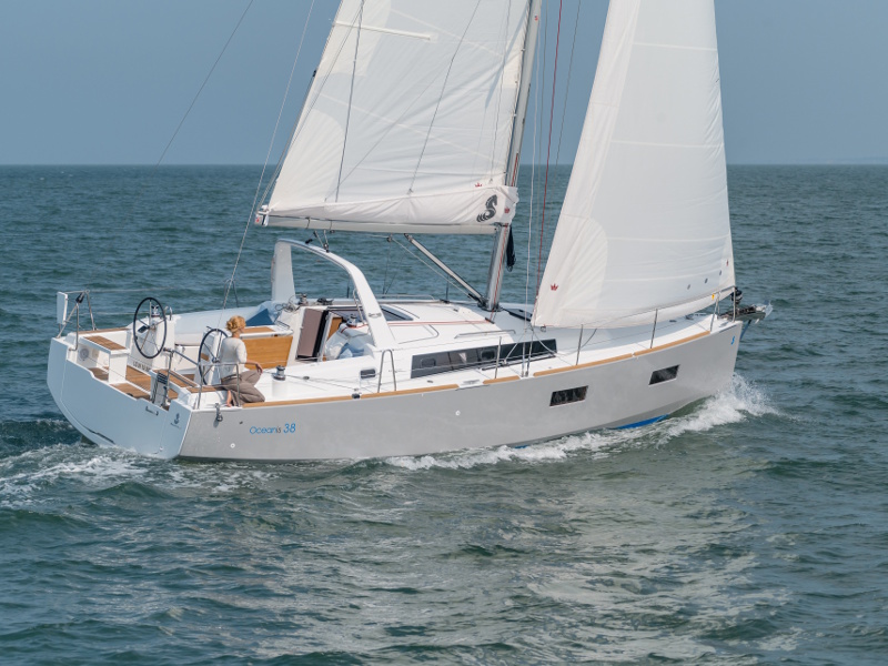 yacht-Oceanis 38.1-image-1