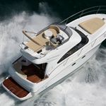 yacht-20138115 image-1