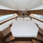 yacht-20138115 image-5