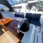 yacht-21908947 image-6