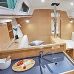 yacht-Sun Odyssey 319-image-1