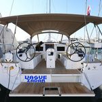 yacht-22154074 image-1