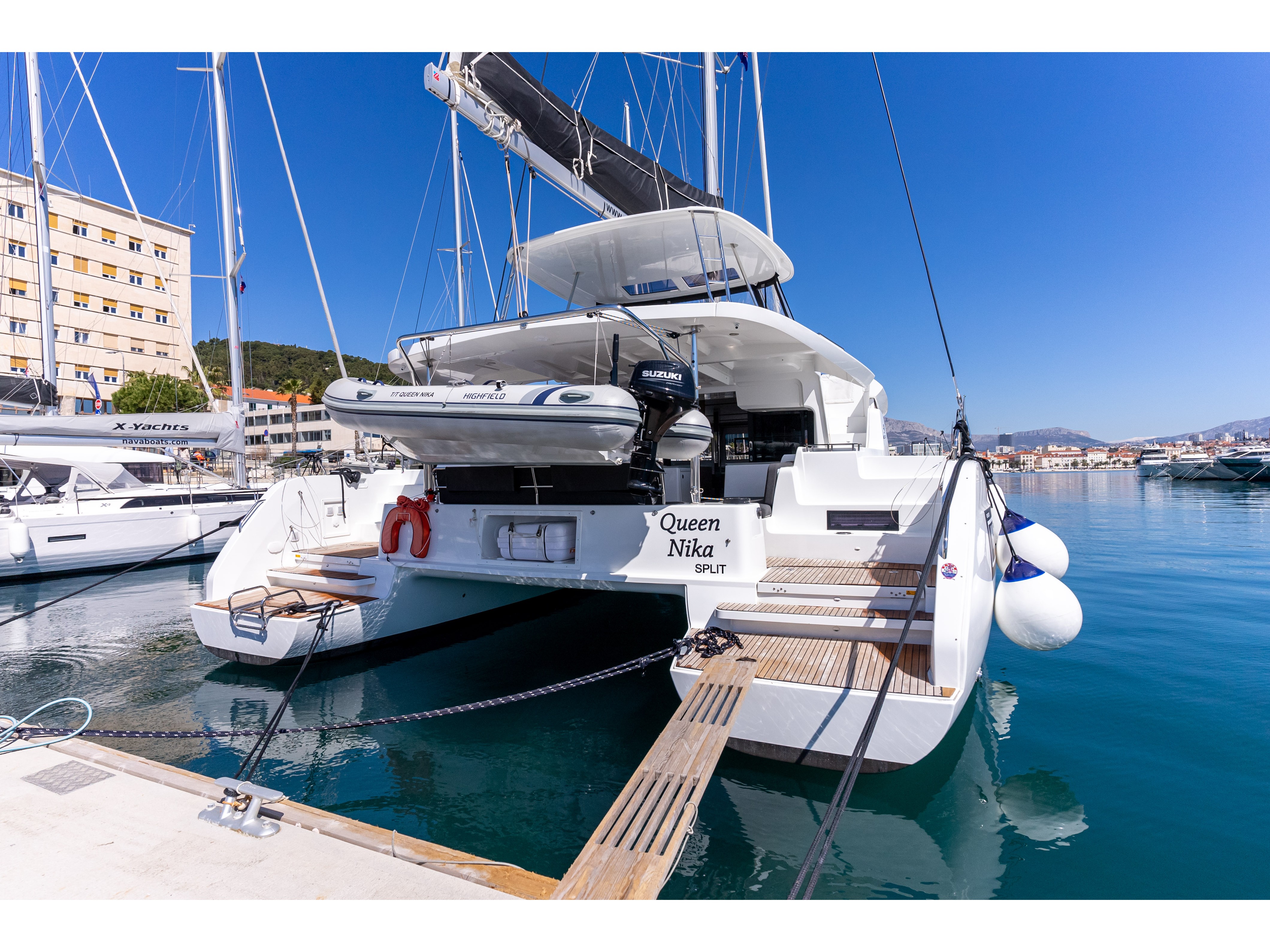 yacht-Lagoon 46-image-5