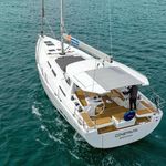 yacht-23046435 image-5