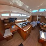 yacht-23096589 image-5