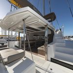 yacht-23155349 image-6