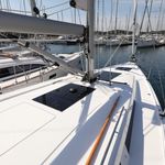 yacht-23155771 image-6