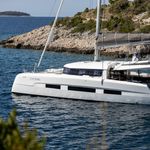 yacht-23258876 image-1