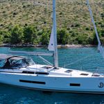 yacht-23404329 image-4