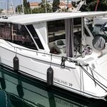 yacht-24933133 image-1