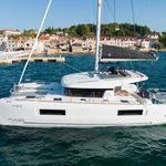 yacht-27014325 image-4