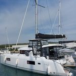 yacht-27160096 image-1