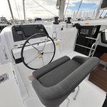 yacht-Lagoon 42-image-2