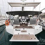 yacht-30440102 image-1