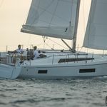 yacht-30816983 image-1