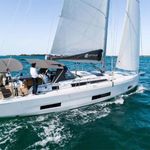 yacht-30834097 image-1