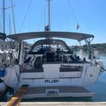 yacht-30937969 image-1