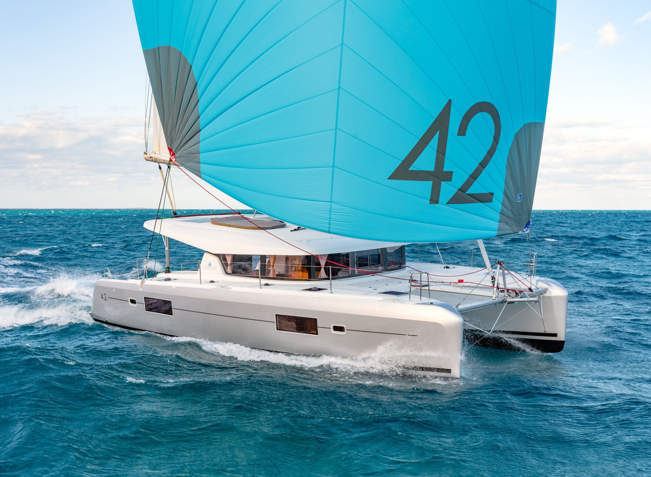 yacht-31561887 image-1