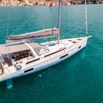 yacht-31650922 image-4