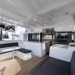 yacht-32110870 image-5