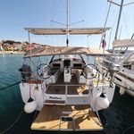 yacht-32160641 image-1