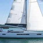 yacht-32308220 image-1