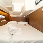 yacht-32308223 image-6