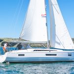 yacht-32308241 image-6