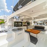 yacht-32308314 image-4