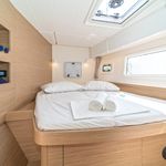 yacht-32308329 image-3