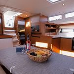 yacht-32309176 image-6