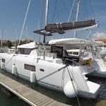 yacht-32563139 image-1