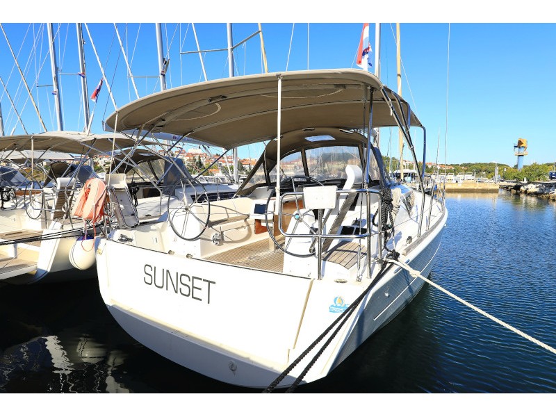 yacht-Dufour 382 Grand Large-image-11