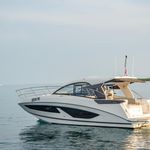 yacht-32854158 image-2