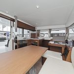 yacht-33132622 image-6