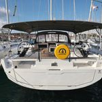 yacht-33387008 image-1