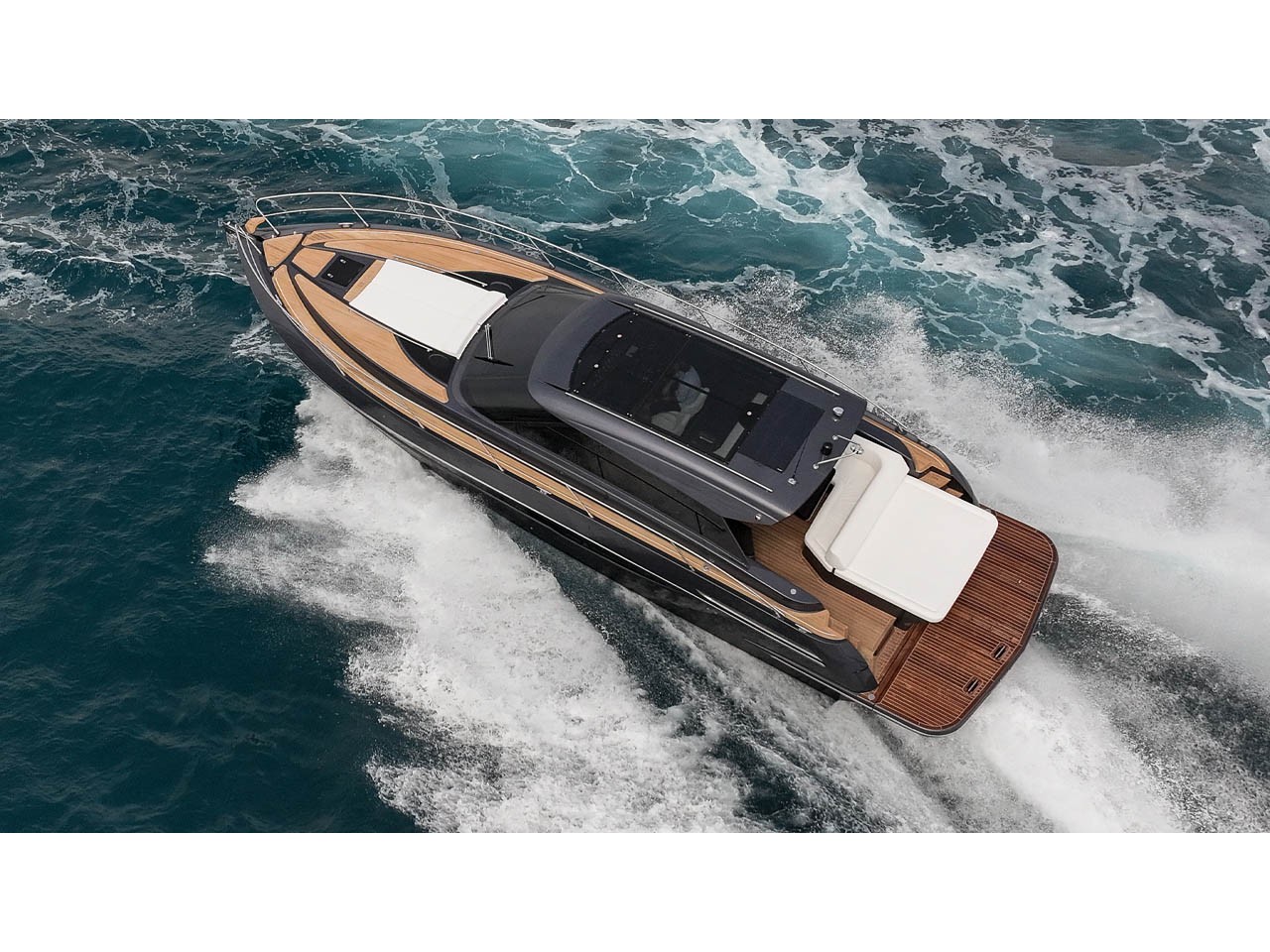 yacht-Focus Power 44-image-2