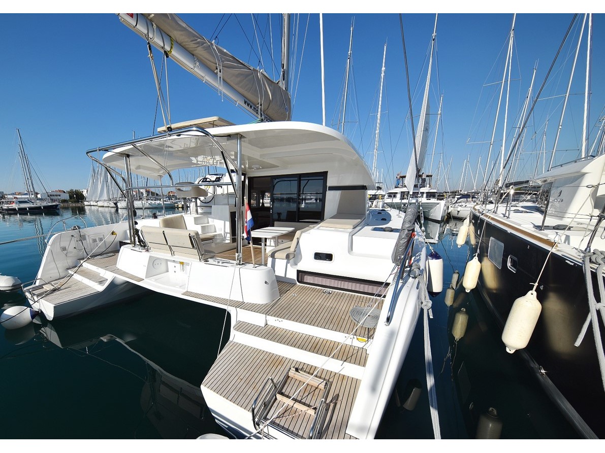 yacht-Lagoon 42-image-22