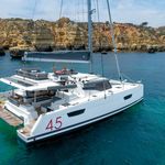 yacht-34501084 image-1