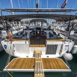 yacht-34594395 image-1
