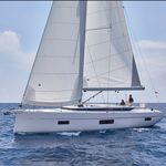 yacht-35728543 image-1